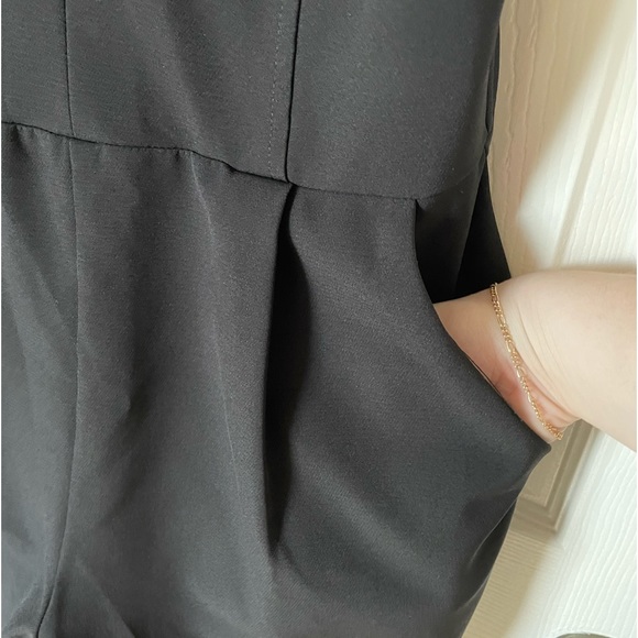 Adelyn Rae NWOT Sleeveless Boned Skinny Fit Jumpsuit - Black - Picture 4 of 7